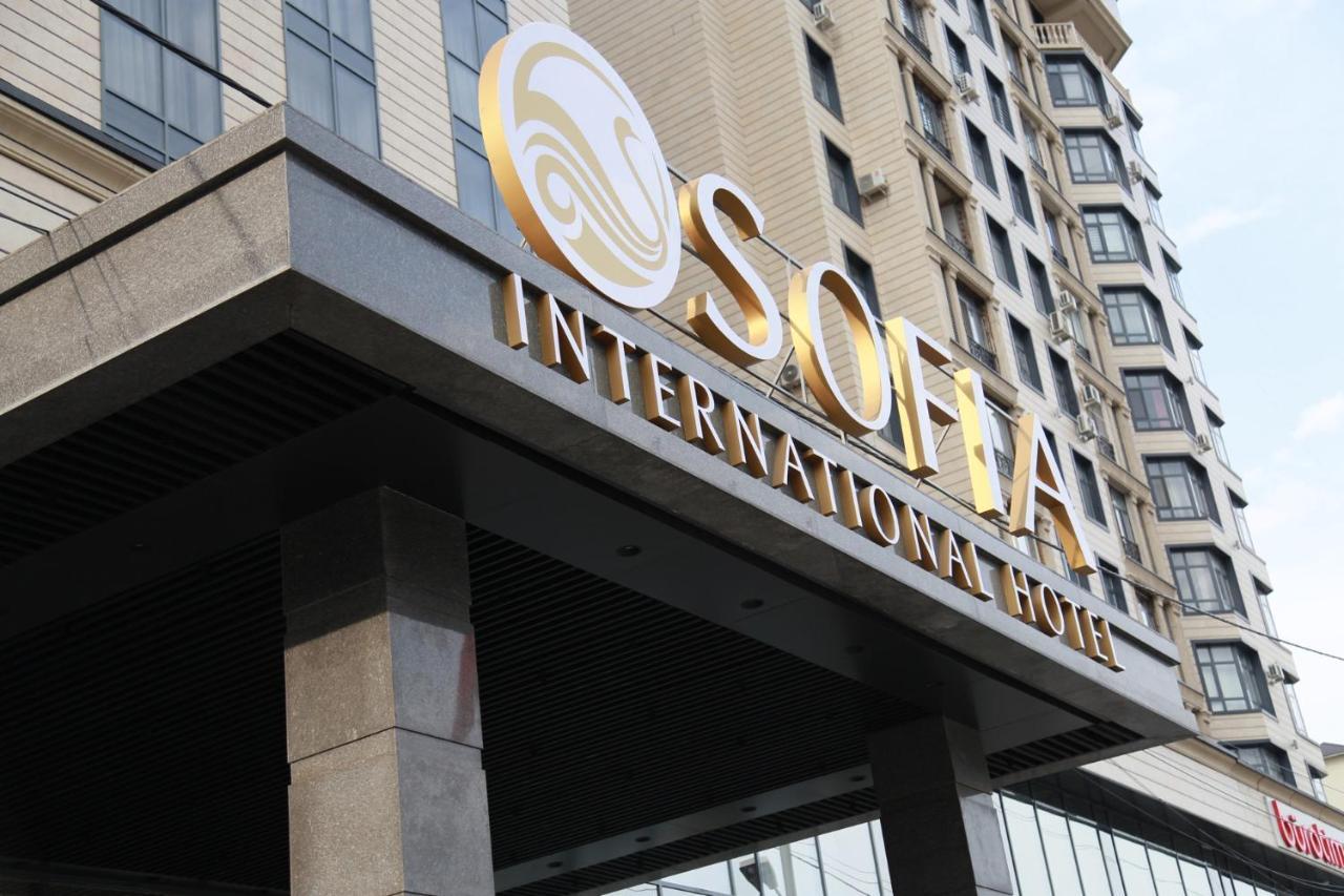 Sofia International Hotel Bichkek Extérieur photo